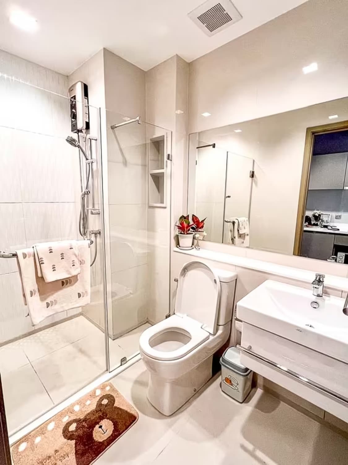 Condo for Sale at Life Asoke Rama 9 - Image 8