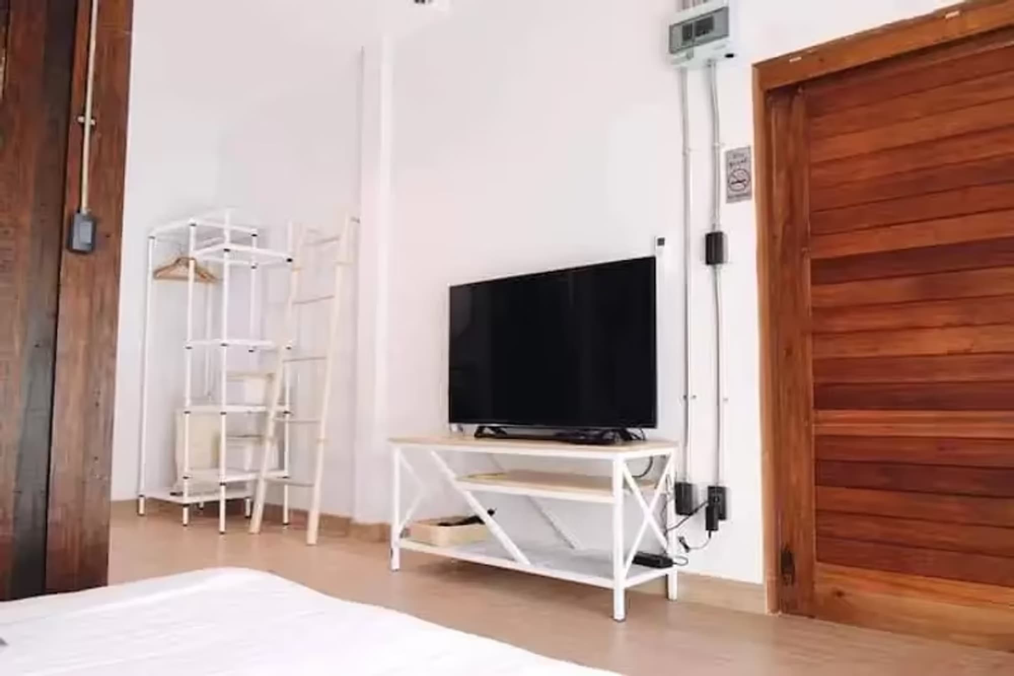 3 Bedroom House - Image 9