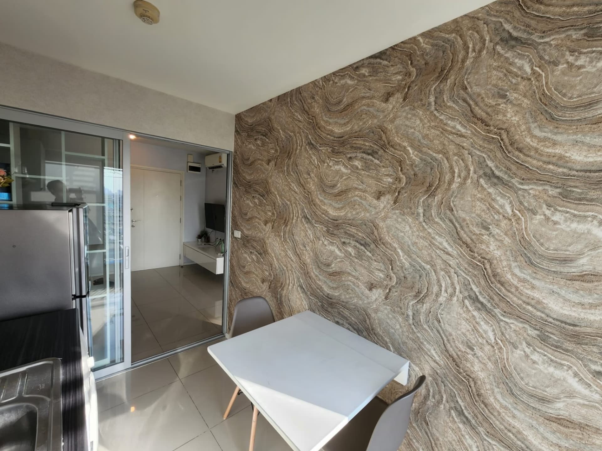 1 Bed Condo for Sale in Khlong Toei - Image 12