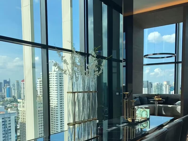 1 Bedroom Condo