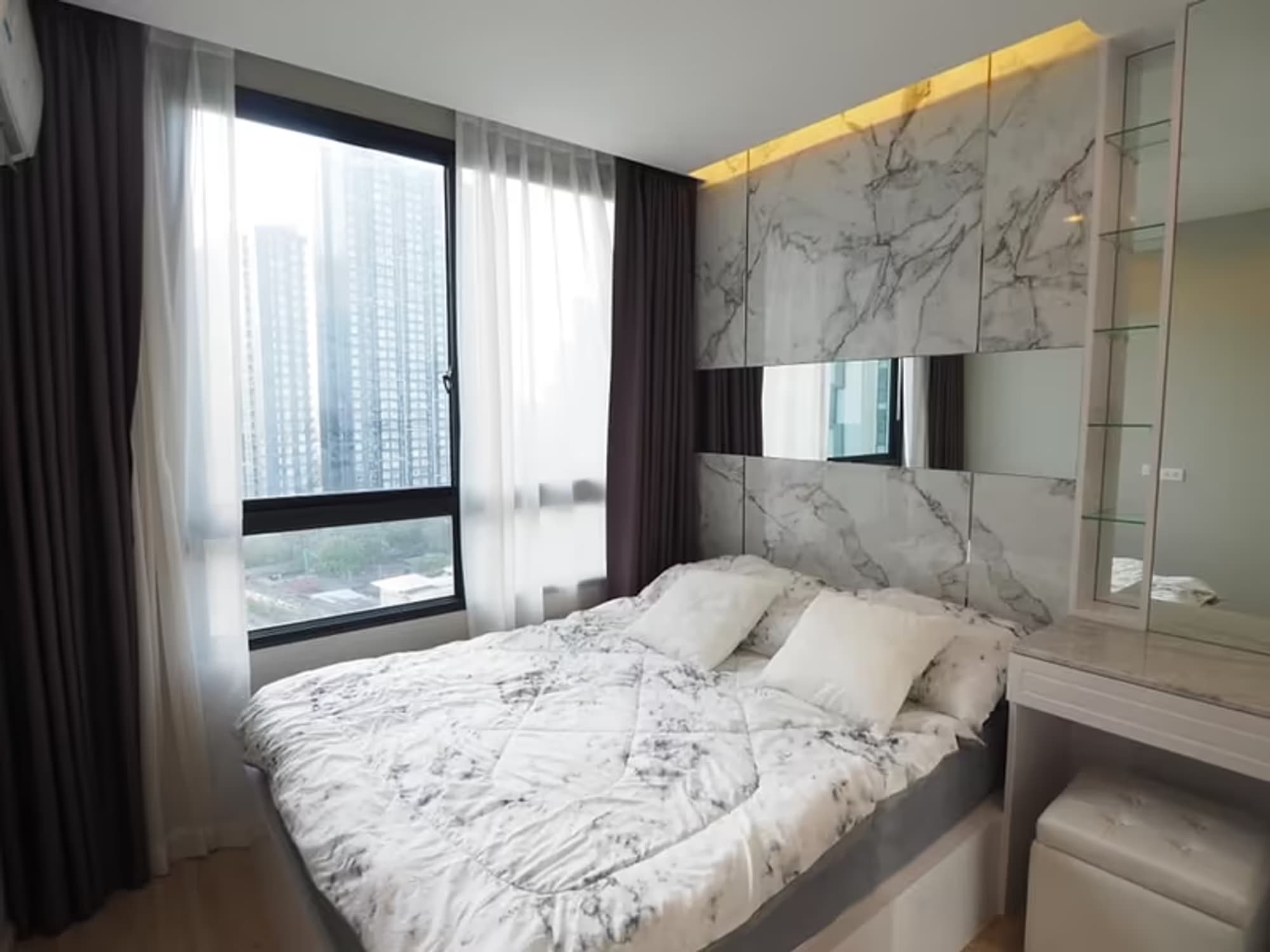 1 Bedroom Condo - Image 2