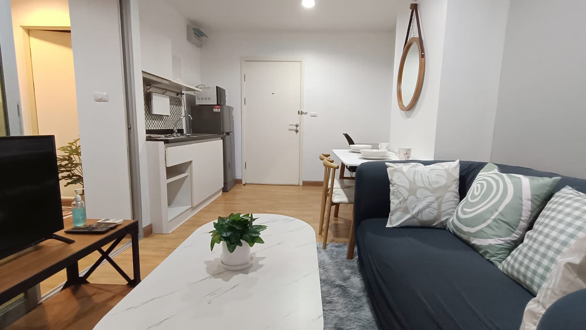 1 Bedroom Condo - Image 5