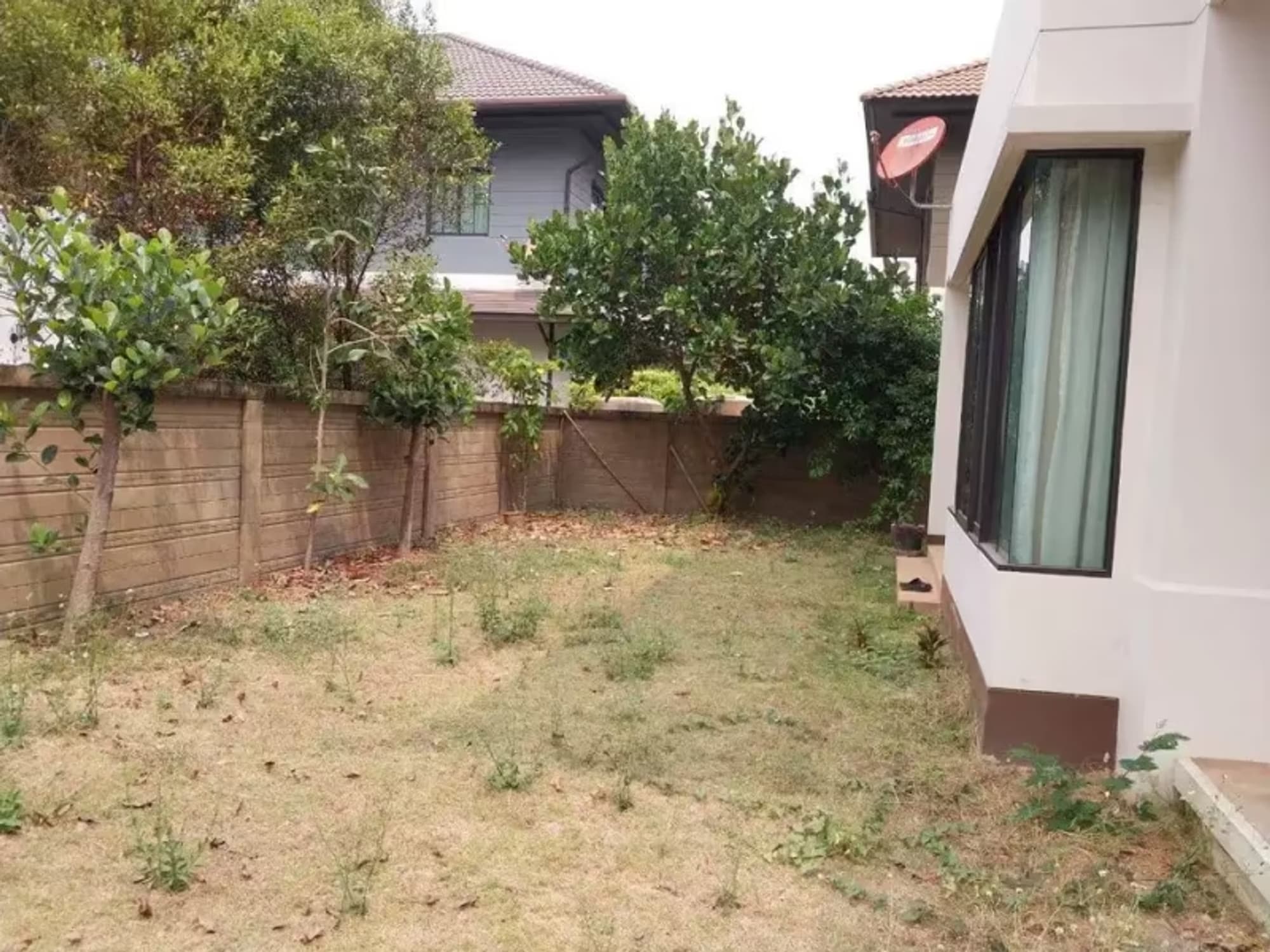 3 Bedroom House - Image 11
