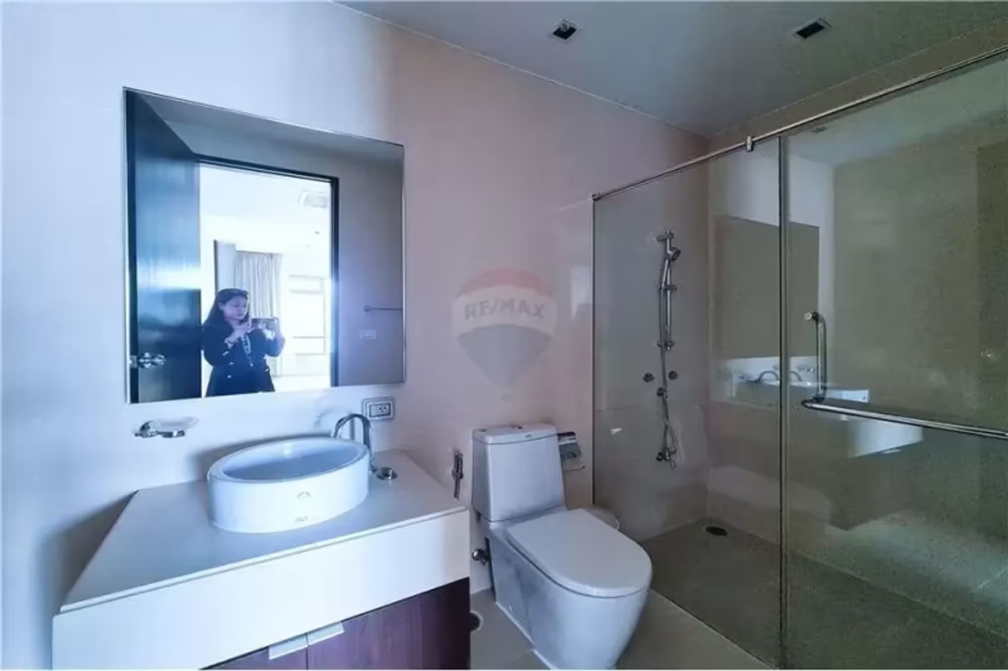 3 Bedroom Condo - Image 11