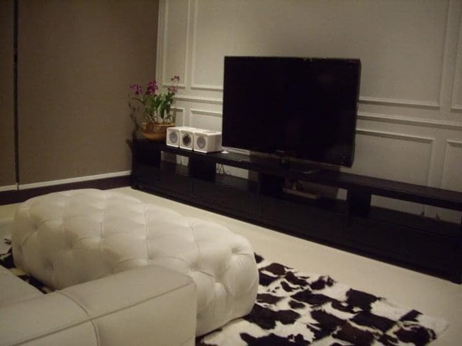  - Image 1