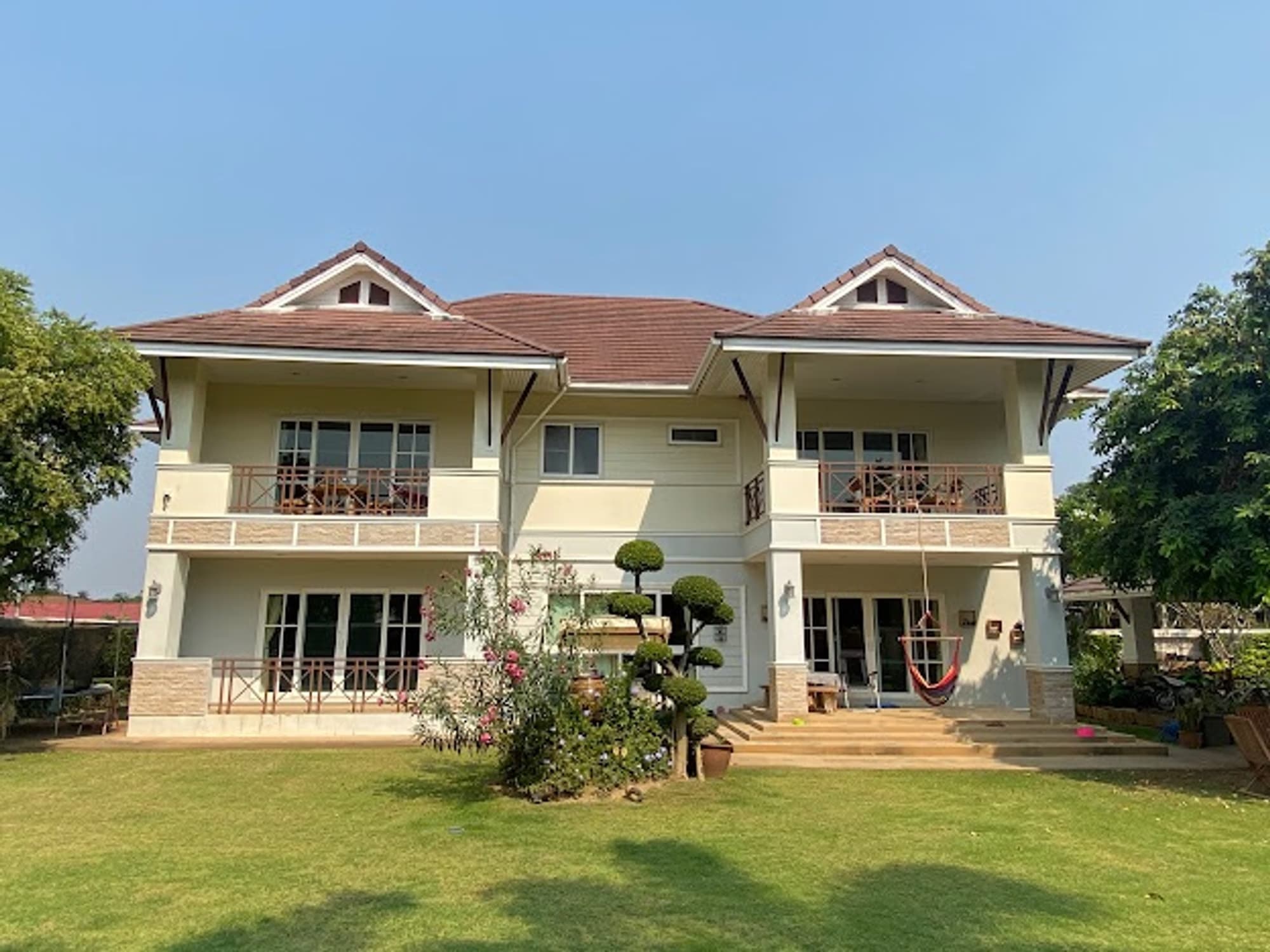 5 Bed House for Sale in Mueang Chiang Mai District - Image 1