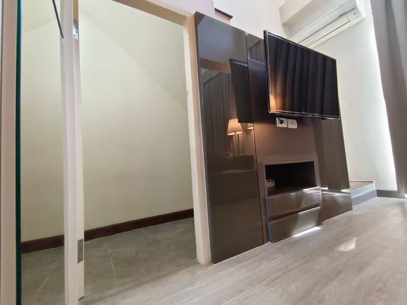 1 Bedroom Condo
