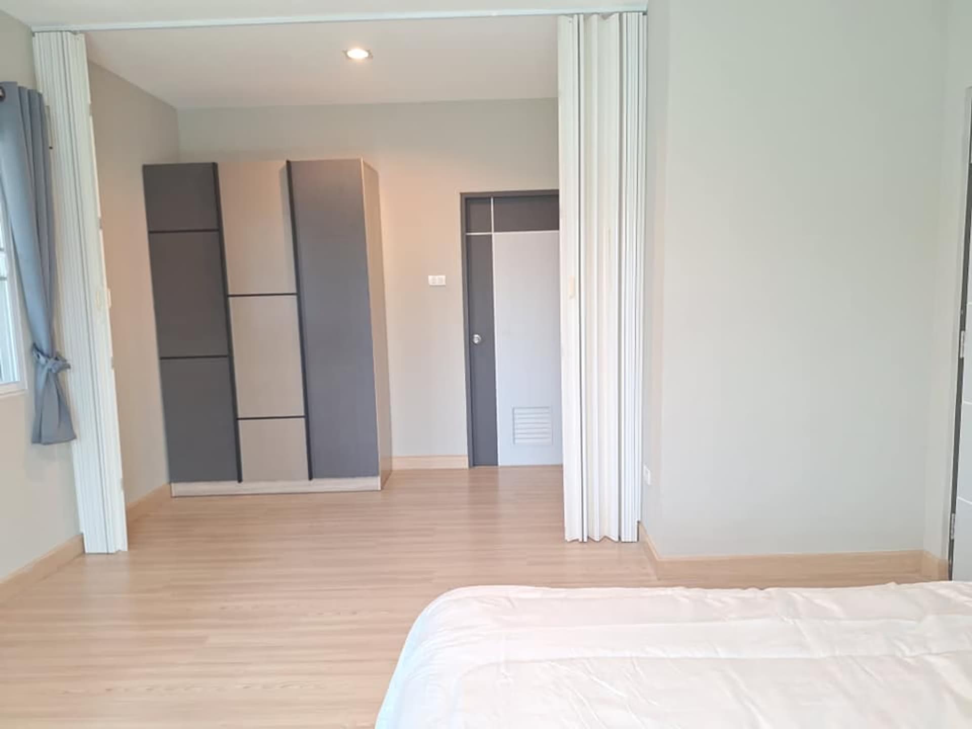 3 Bed House for Rent in Saraphi - Image 9