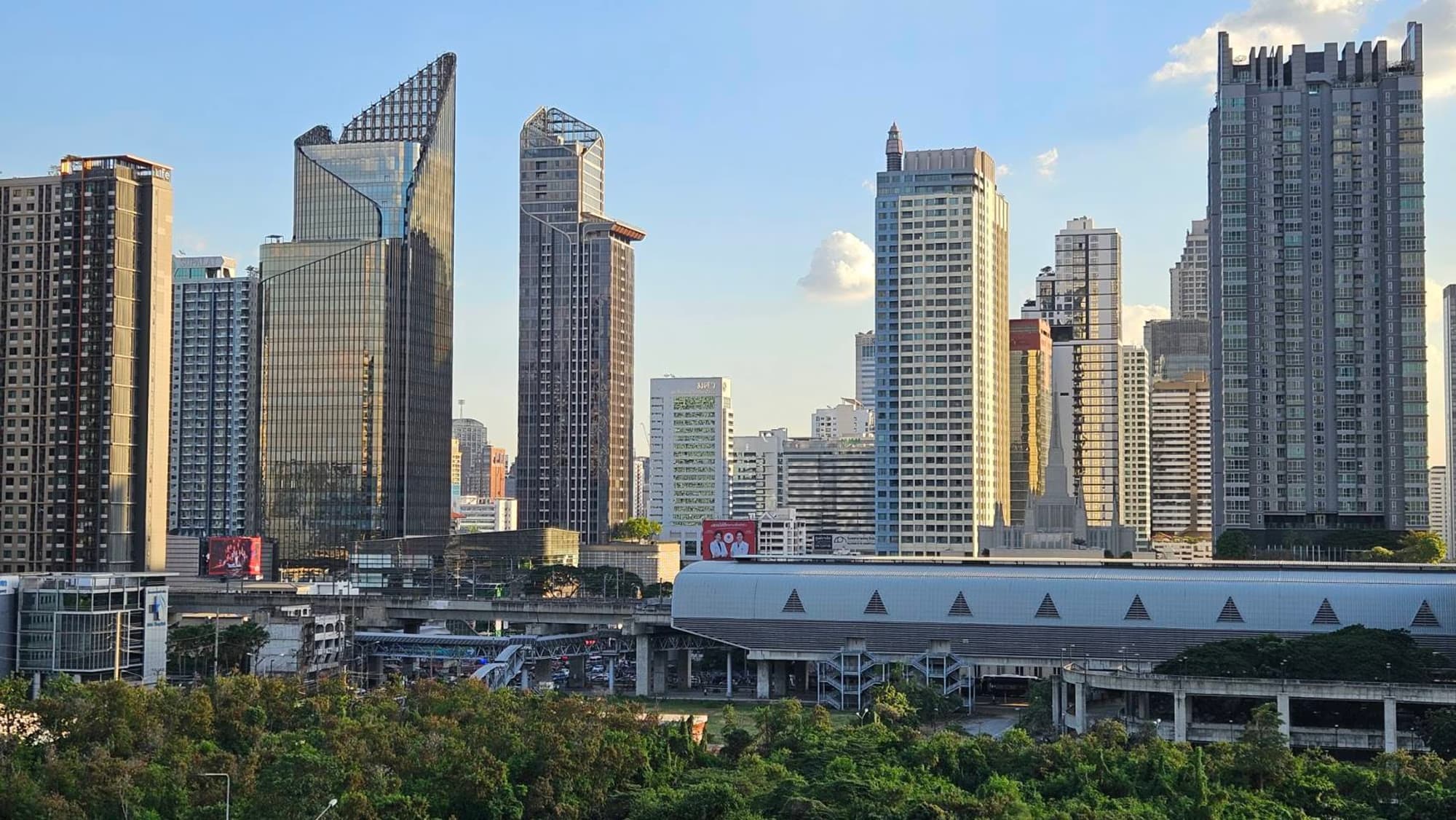 Condo for Rent at Life Asoke Hype - Image 7