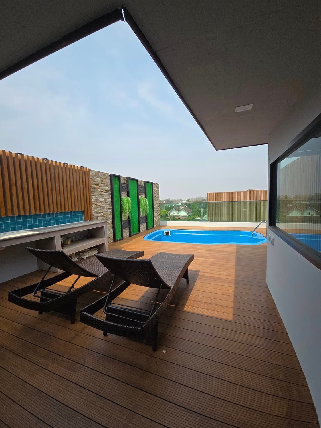17 Bed Condo for Rent in Mueang Chiang Mai - Image 7