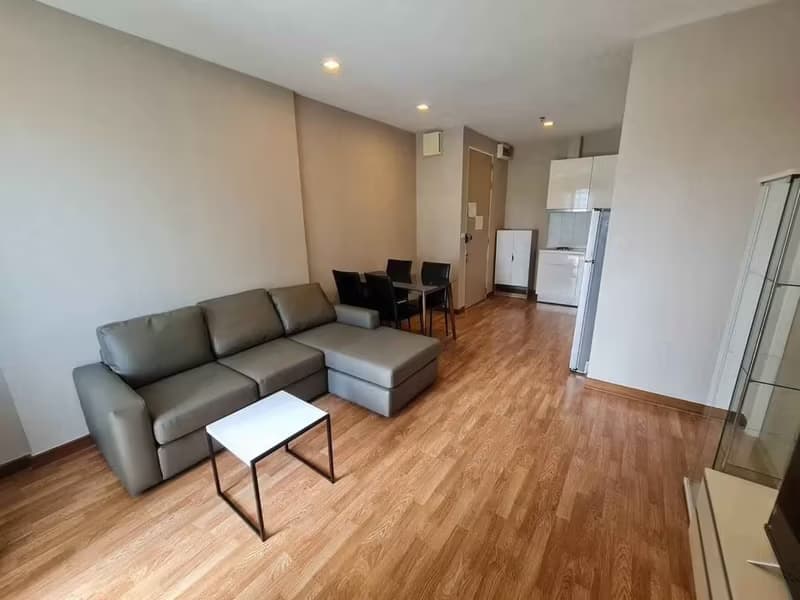 1 Bedroom Condo