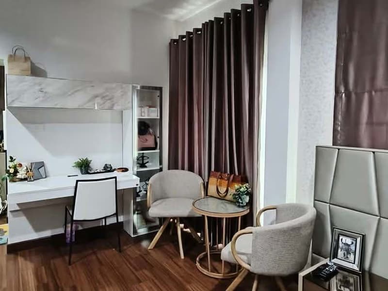 4 Bed House for Rent in San Kamphaeng