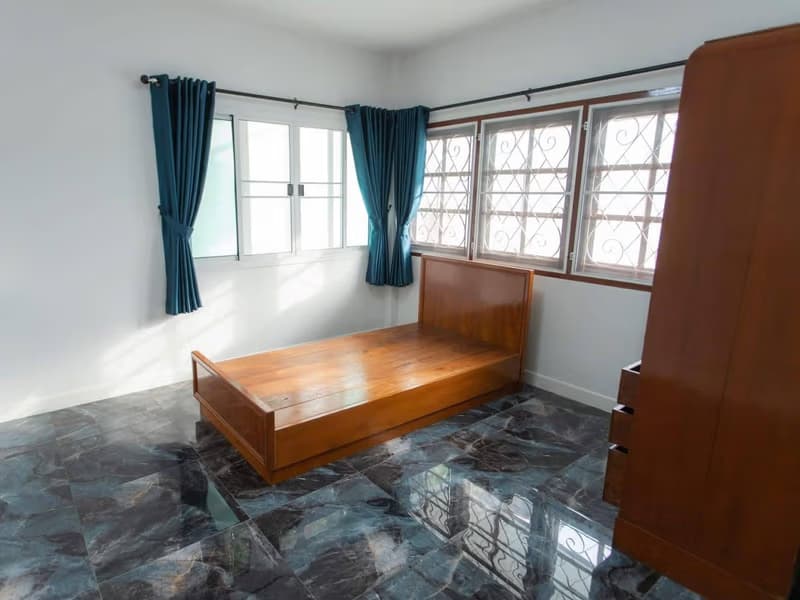 3 Bed House for Rent in Mueang Chiang Mai District