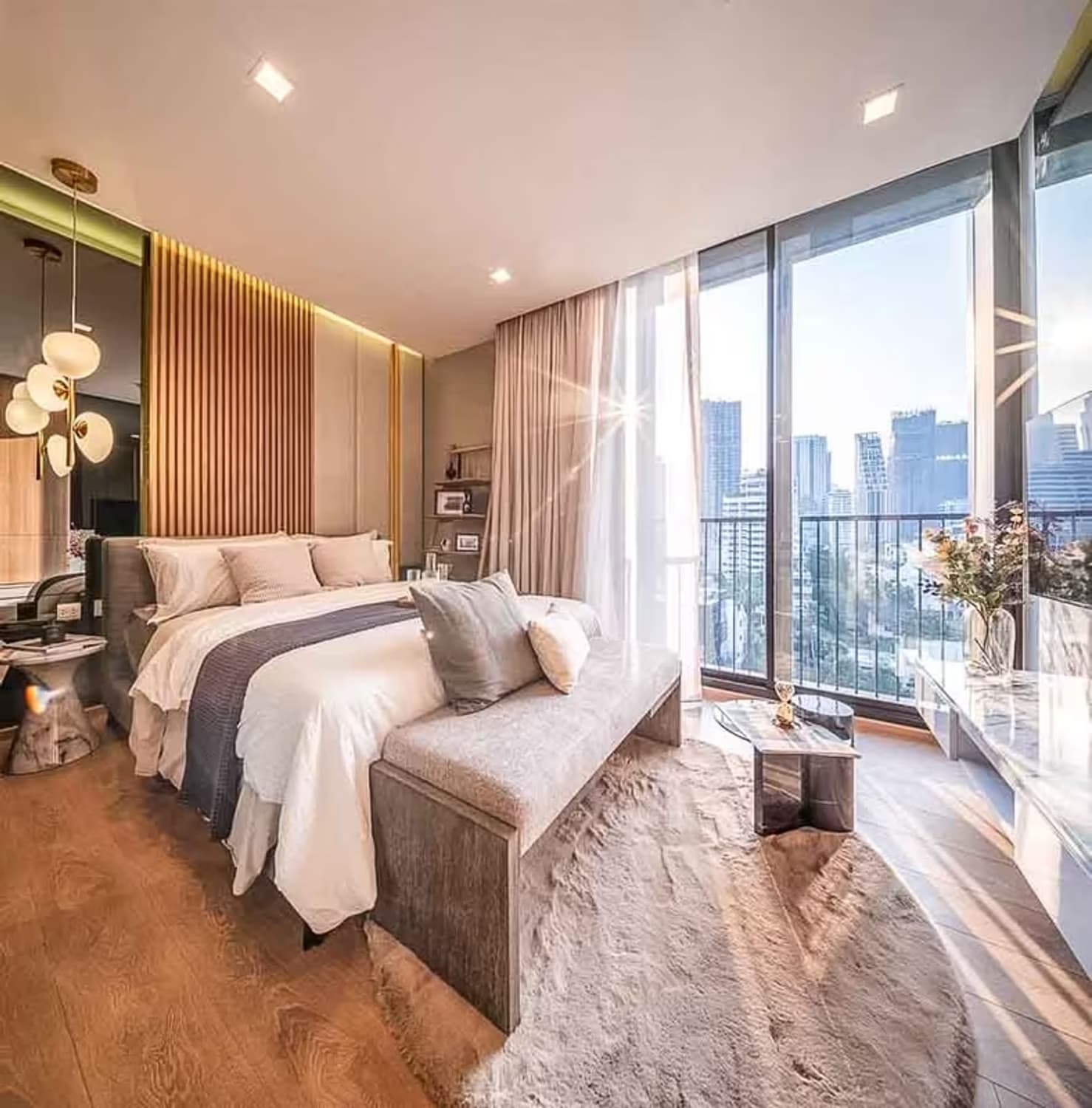 Condo for Rent and Sale at Noble Around Sukhumvit 33 - Image 2