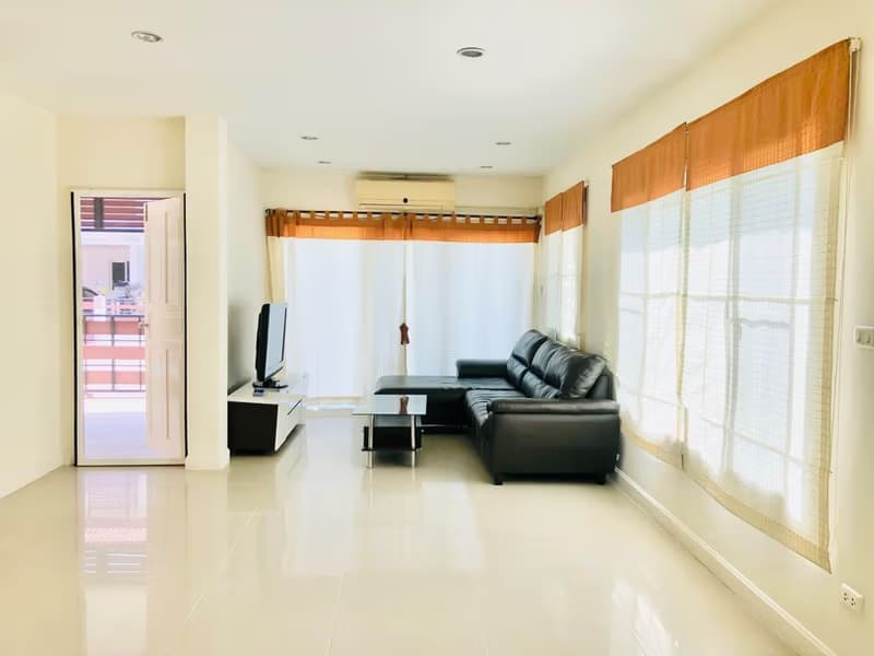 3 Bed House for Rent in Mueang Chiang Mai