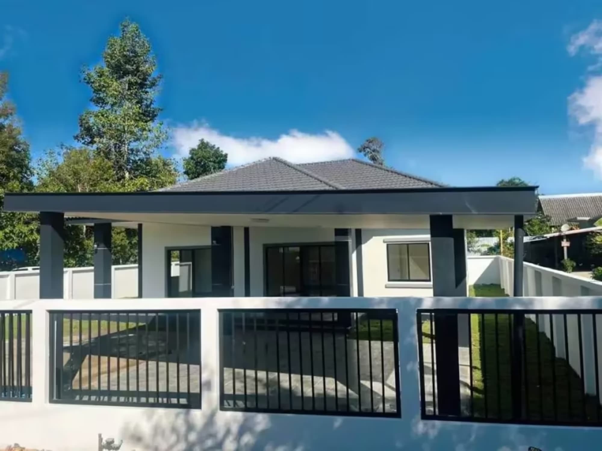 3 Bedroom House - Image 10