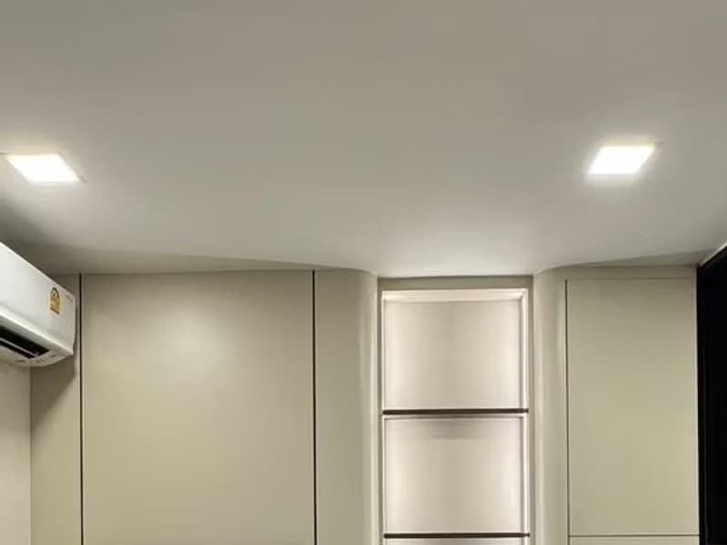 Studio Condo for Rent in Phaya Thai