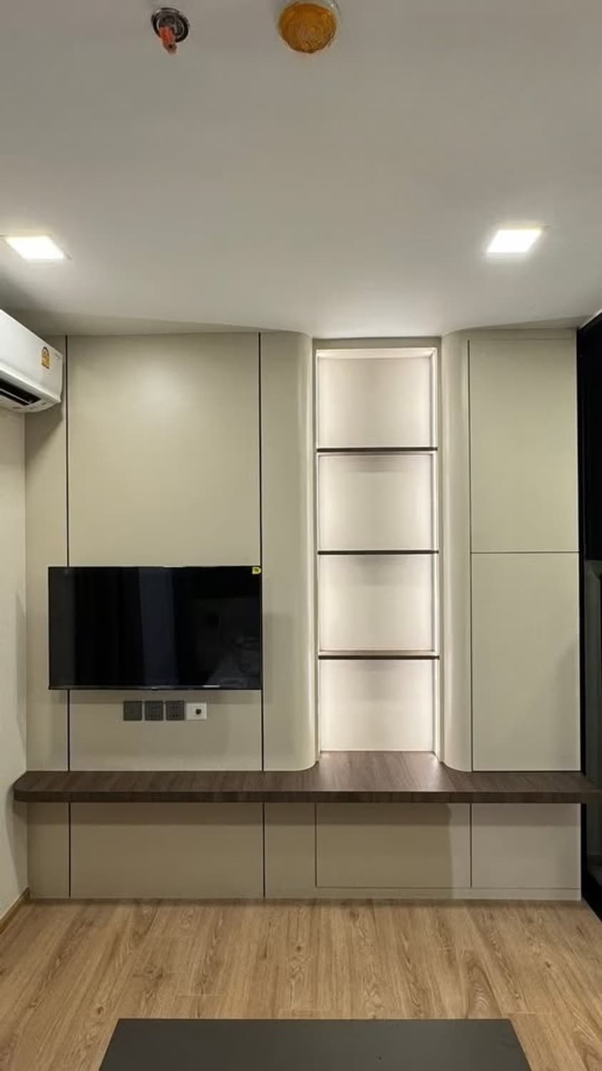 Studio Condo for Rent in Phaya Thai - Image 1