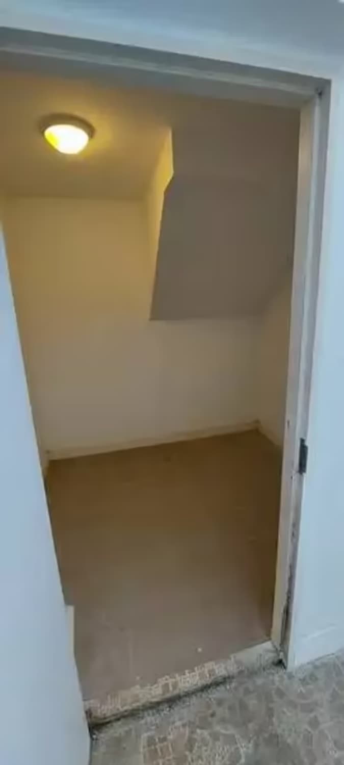 5 Bedroom House - Image 2