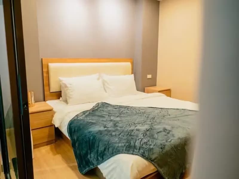 1 Bedroom Condo