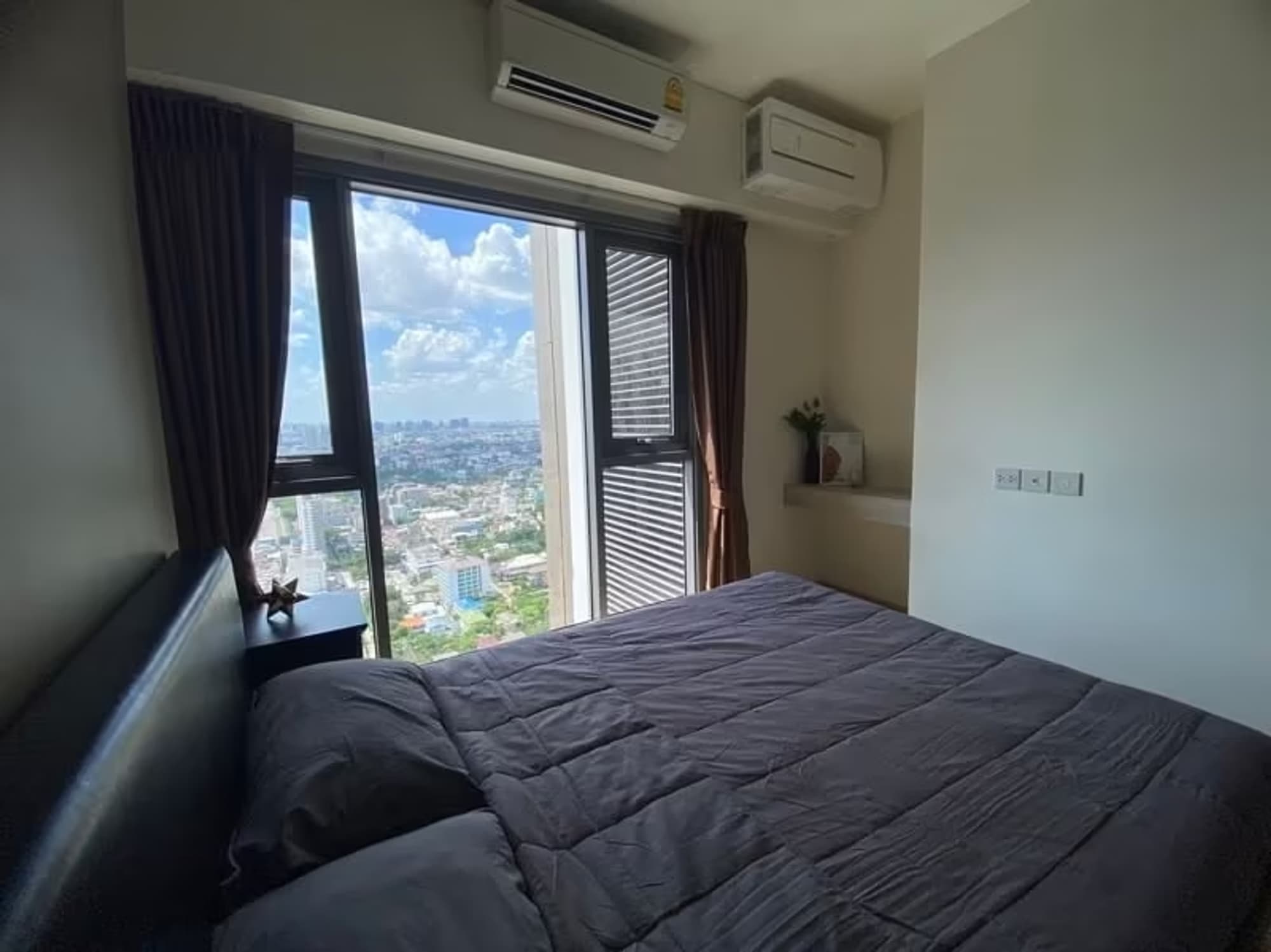 1 Bedroom Condo for Rent - Image 1