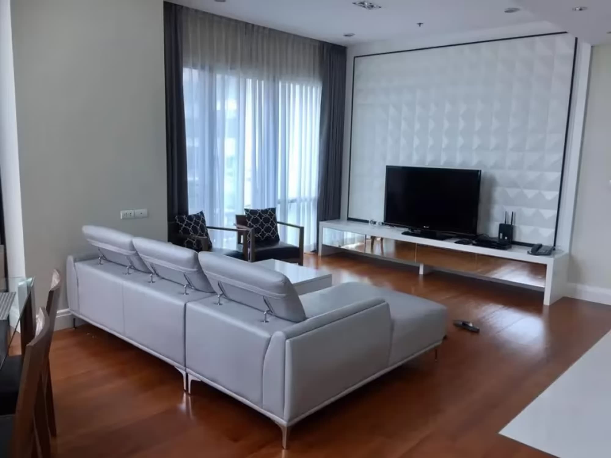 3 Bedroom Condo - Image 8
