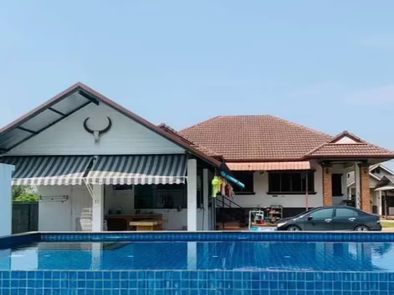 2 Bedroom House