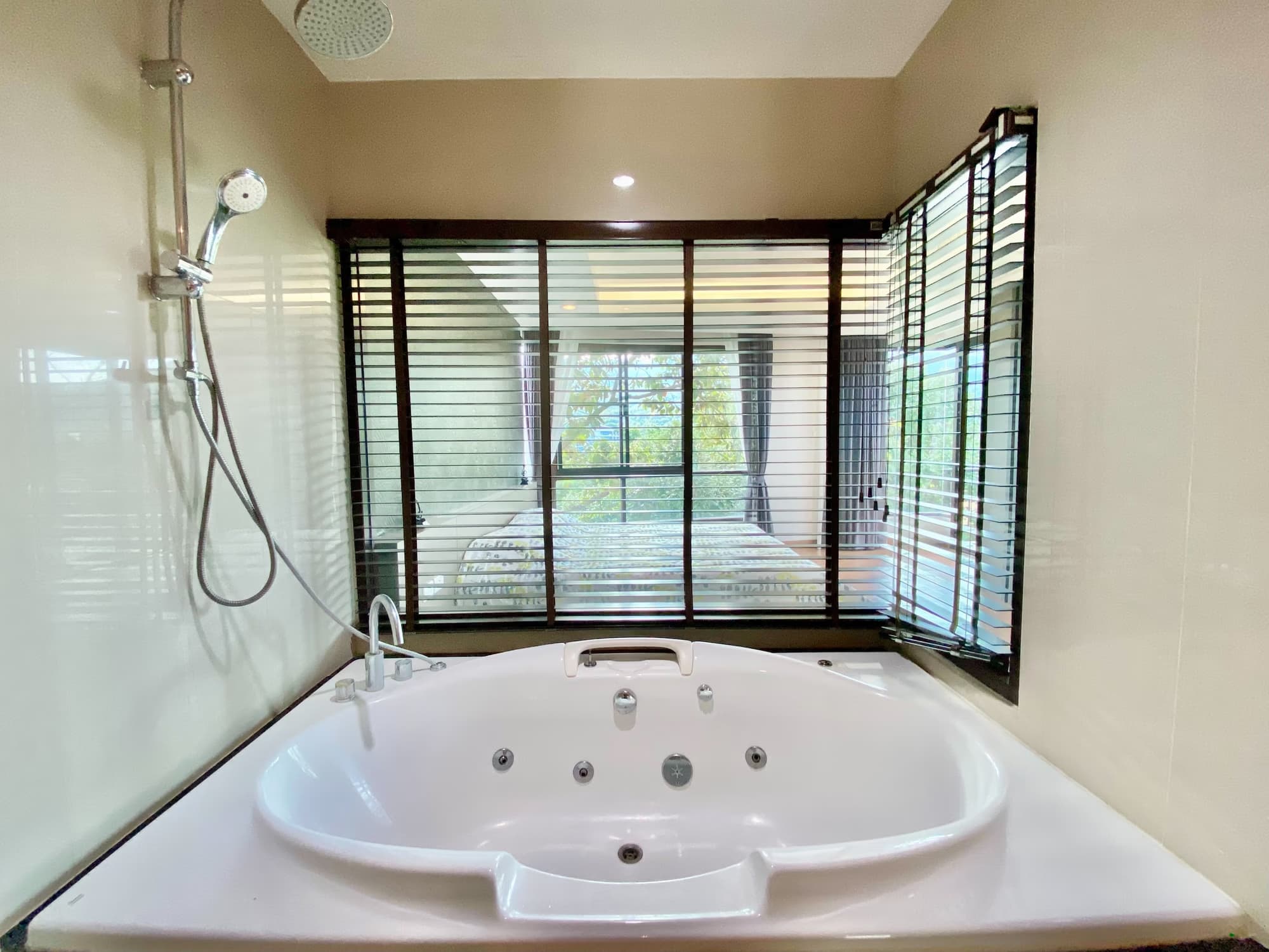 1 Bed Condo for Rent in Mueang Chiang Mai - Image 8