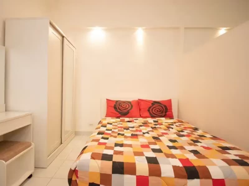 1 Bedroom Condo