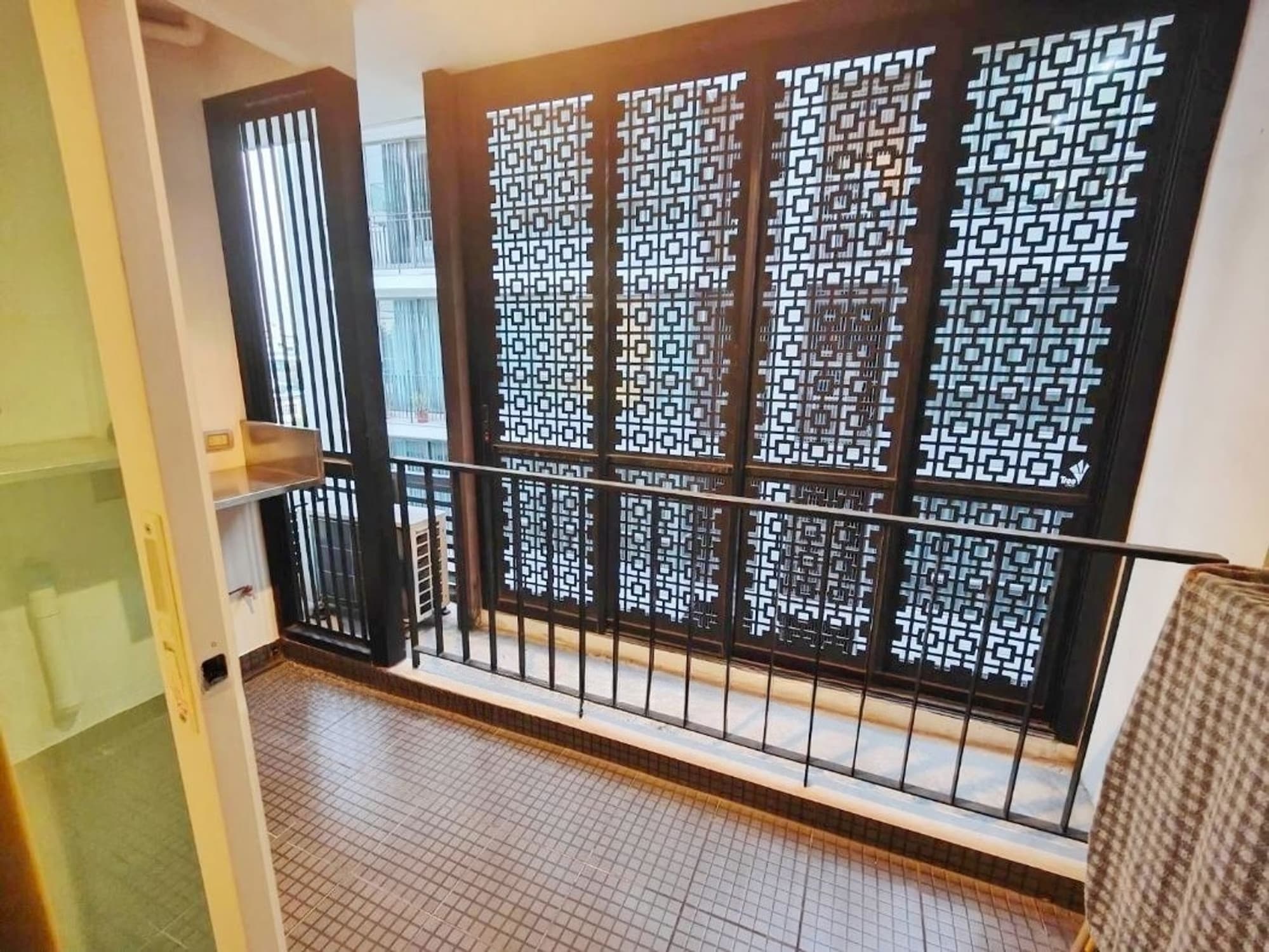 1 Bed Condo for Sale  Near Ekkamai BTS - Image 5