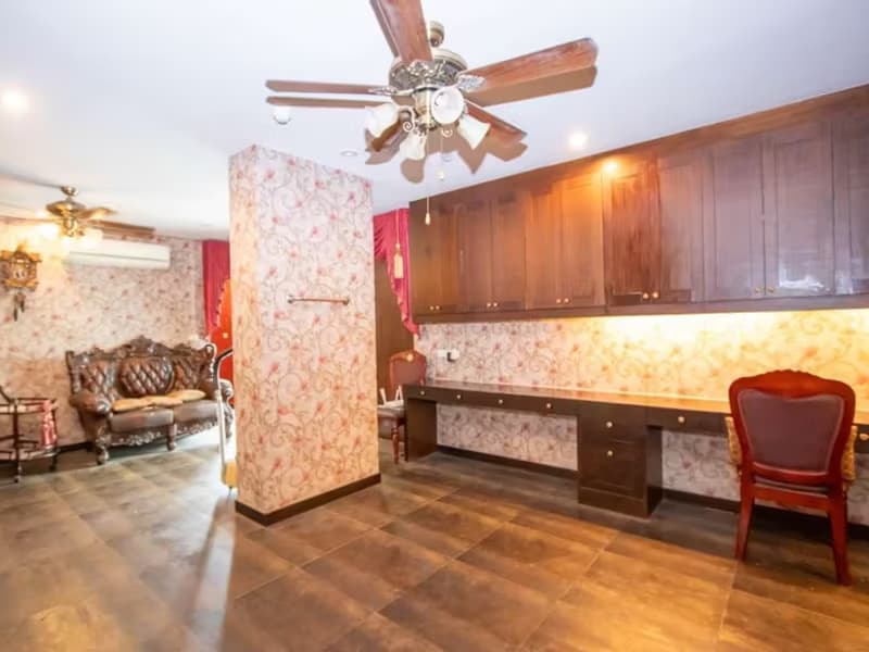 3 Bedroom Condo