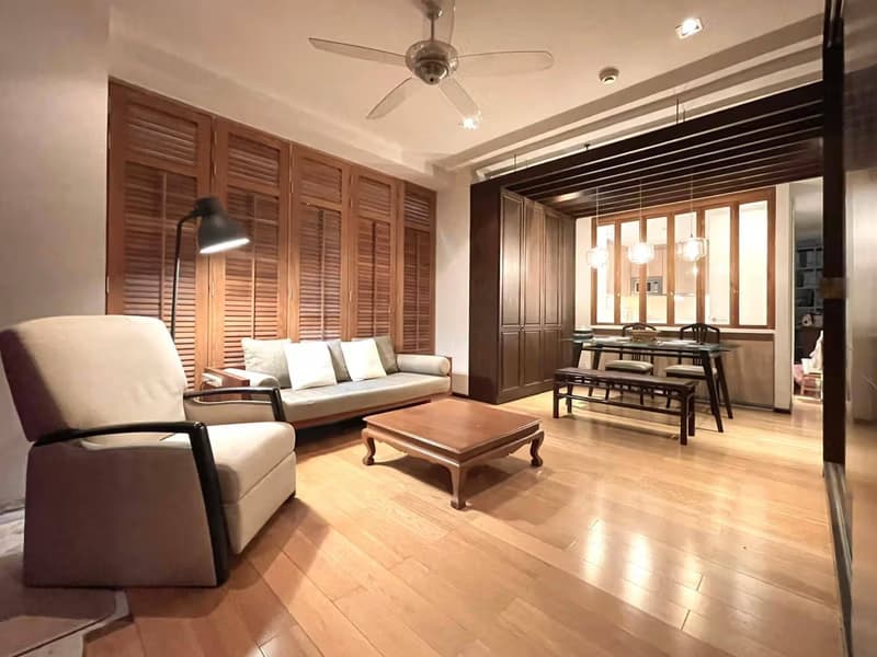 Condo for Sale at Circle Living Prototype