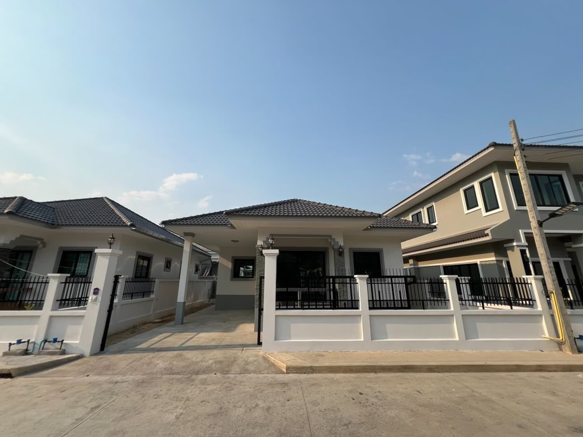 3 Bed House for Sale in Saraphi - Image 1