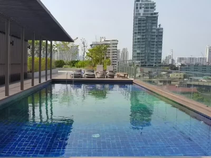1 Bedroom Condo