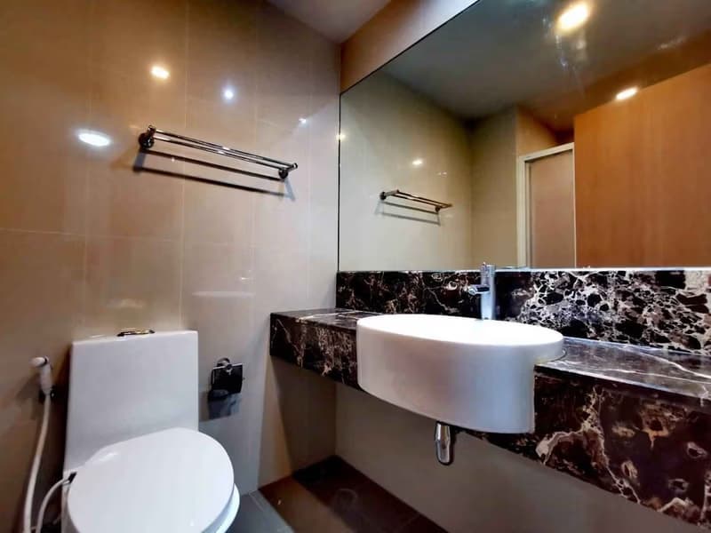 1 Bed Condo for Sale in Khlong Toei