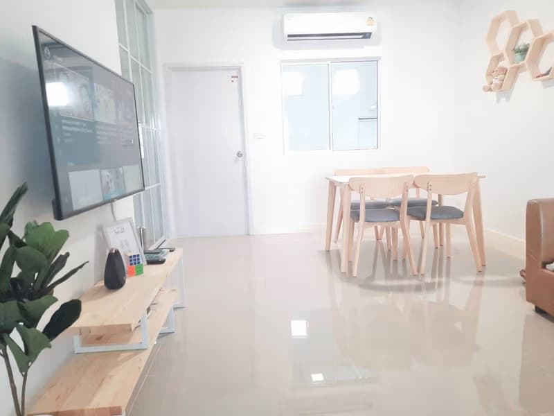 3 Bed Townhouse for Rent in Mueang Chiang Mai