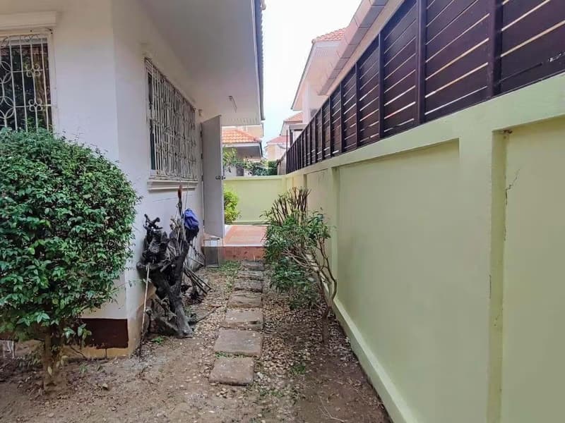 3 Bed House for Rent in San Kamphaeng