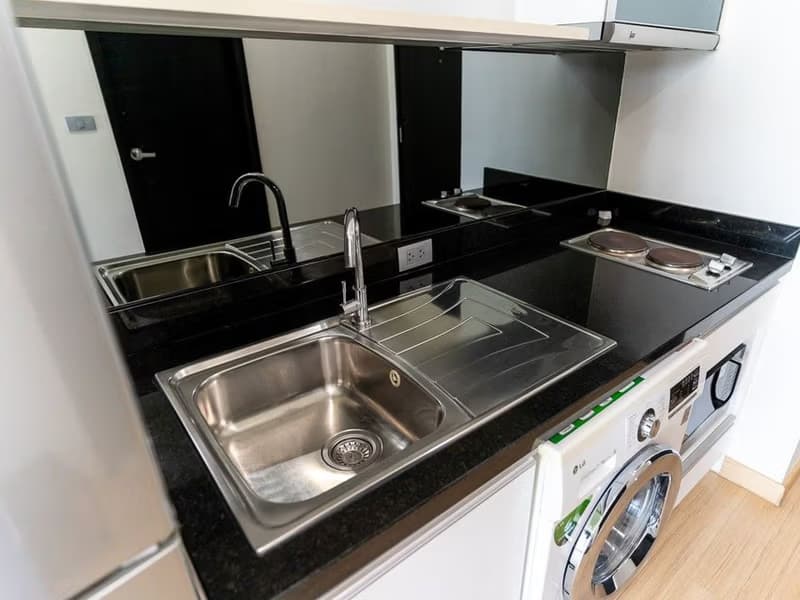 1 Bed Condo for Rent  Near Phra Khanong BTS