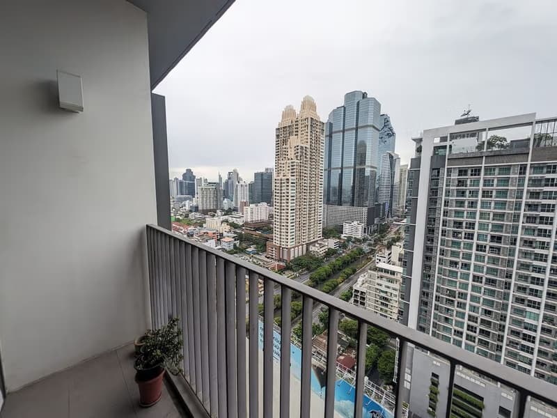1 Bed Condo for Rent and Sale in Sathon
