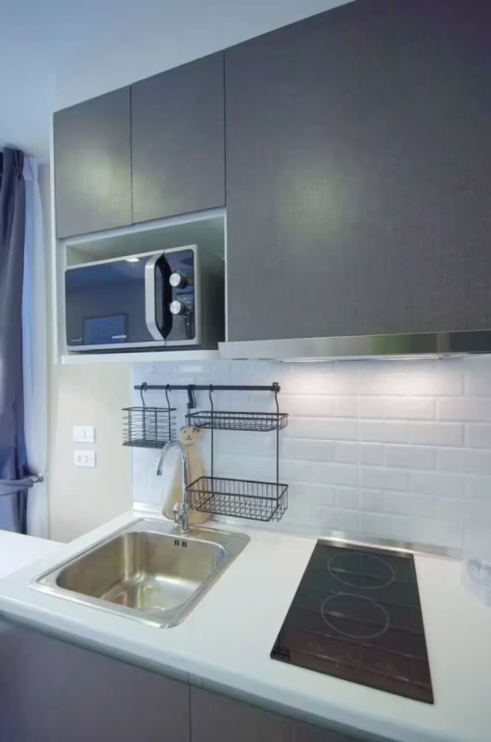 1 Bedroom Condo - Image 4