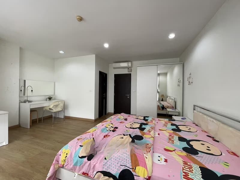 2 Bed Condo for Rent in Khlong Toei