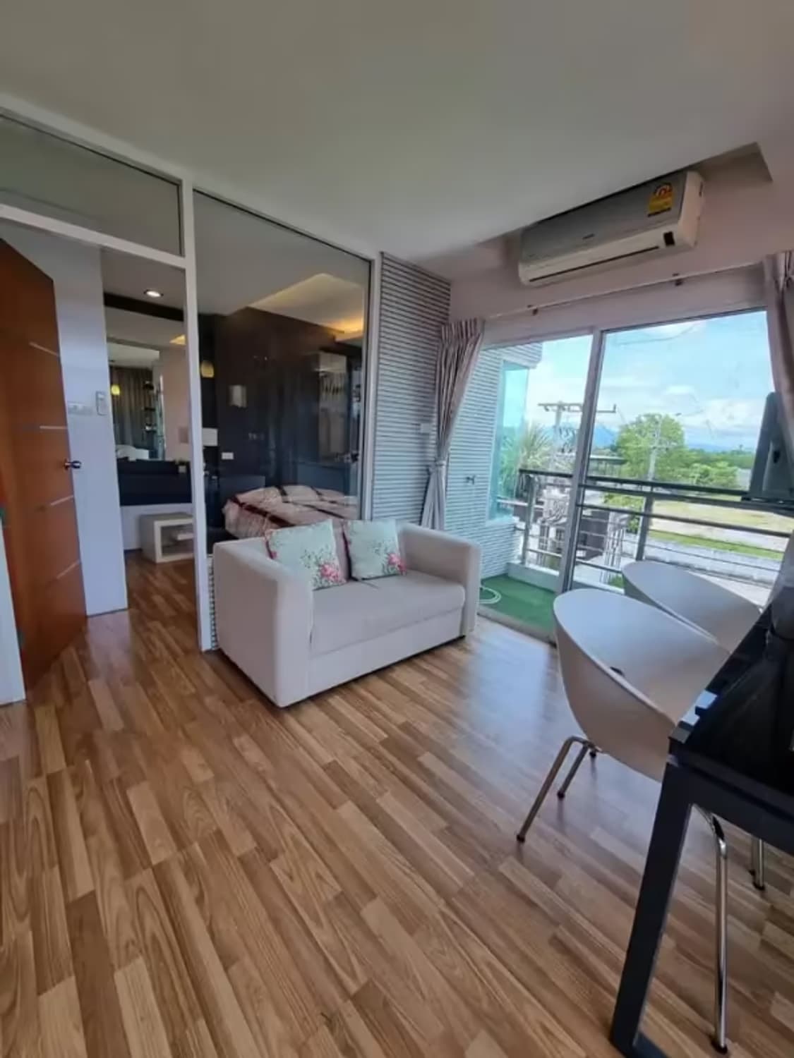 1 Bedroom Condo - Image 9