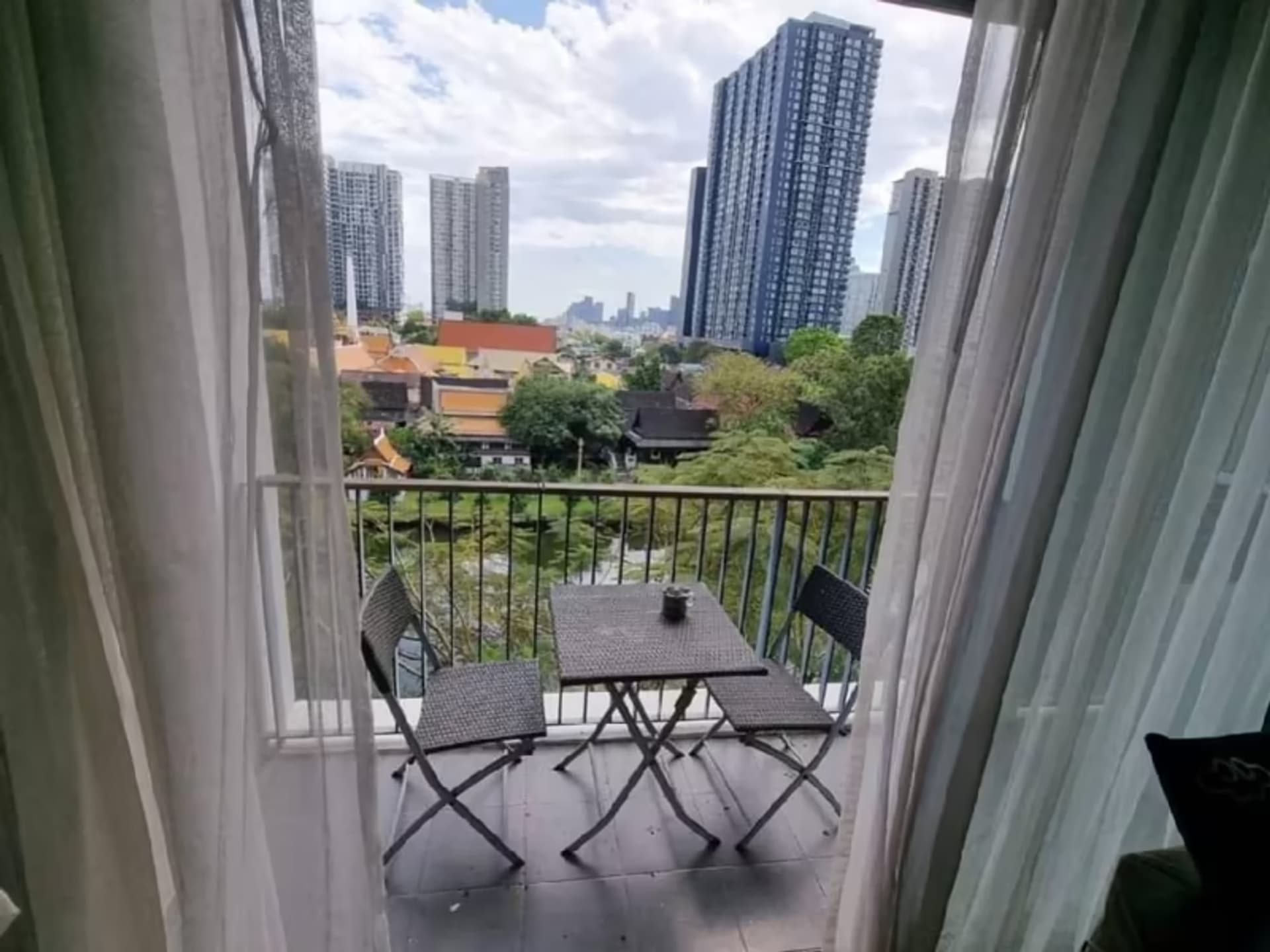 2 Bedroom Condo for Rent at Hasu Haus  - Image 9