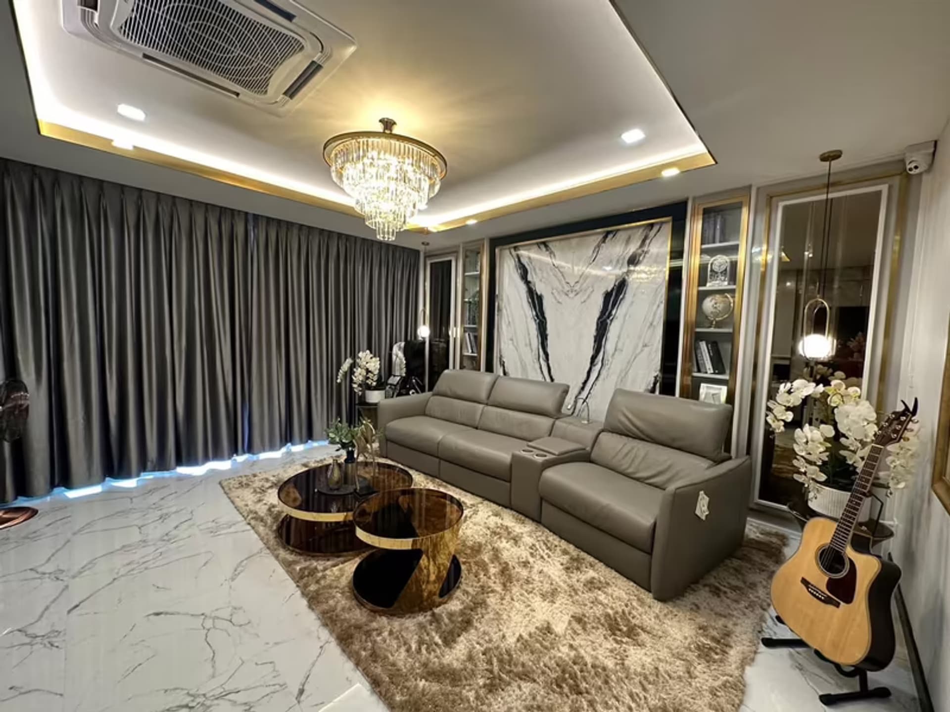 5 Bedroom House - Image 8