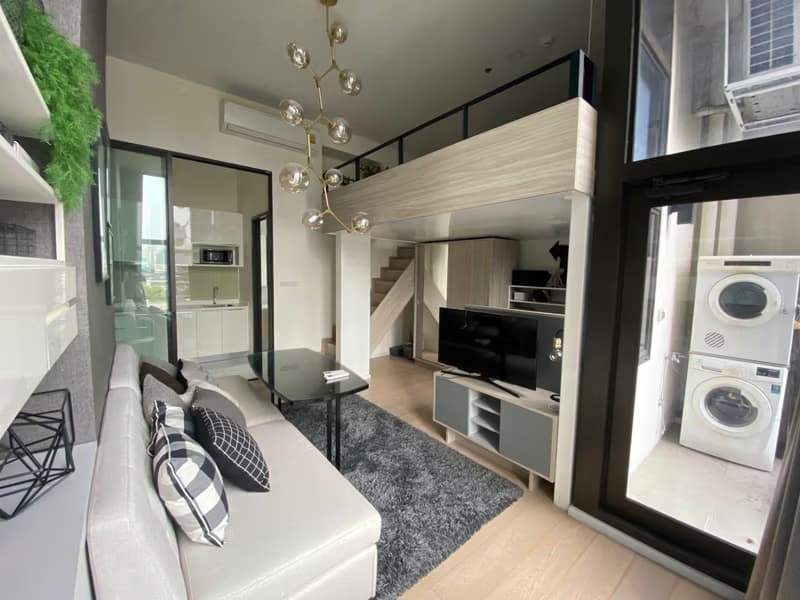 1 Bedroom Condo