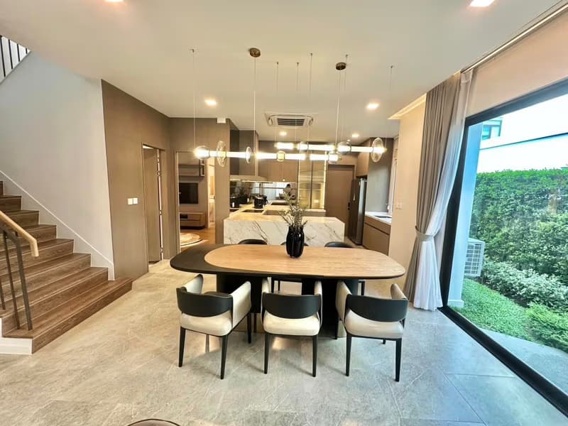 4 Bed House for Rent in undefined