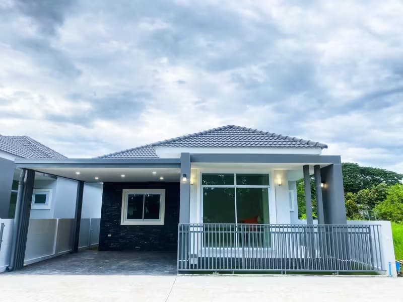 2 Bedroom House