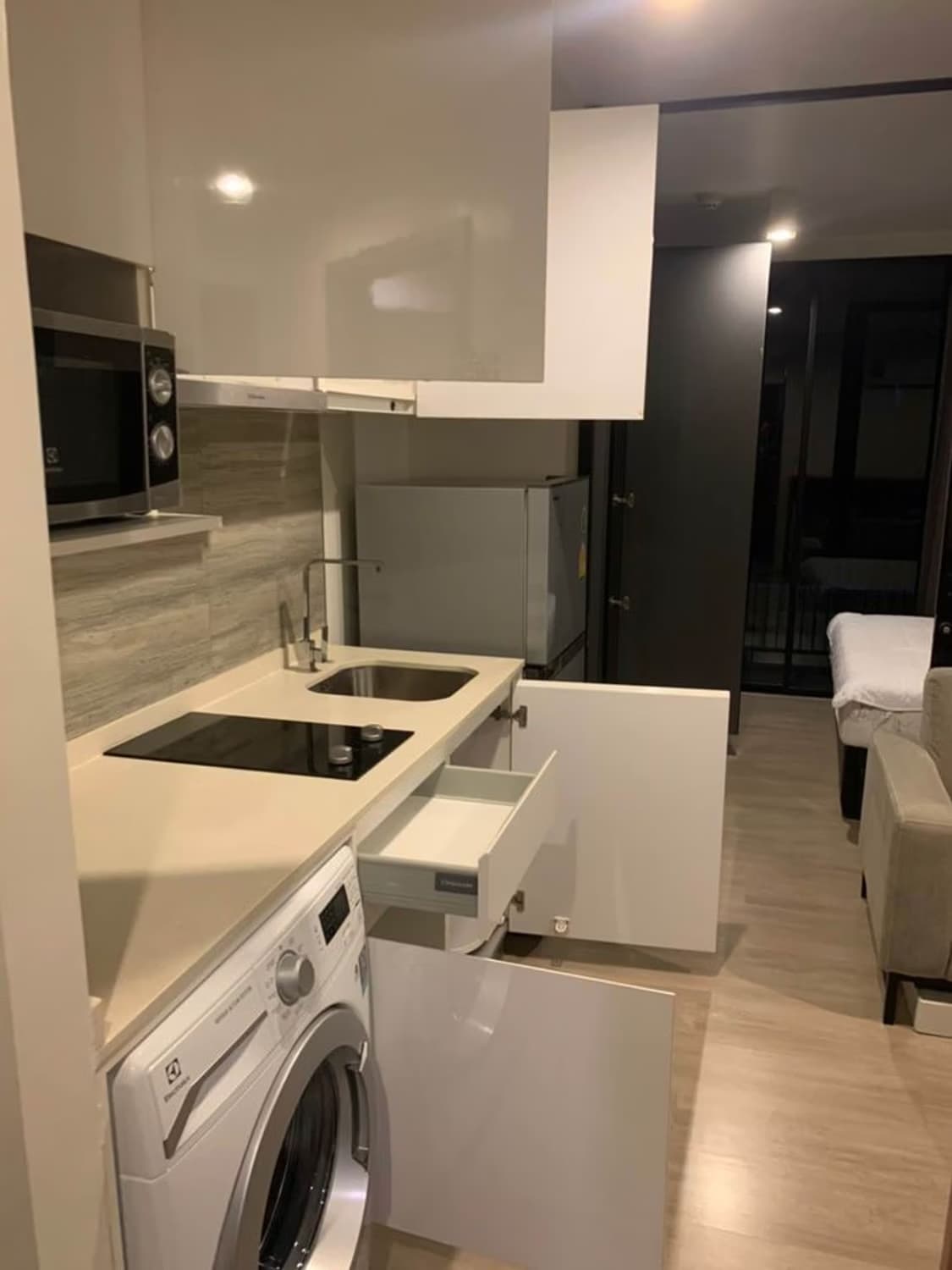1 Bed Condo for Sale in Pathum Wan - Image 5