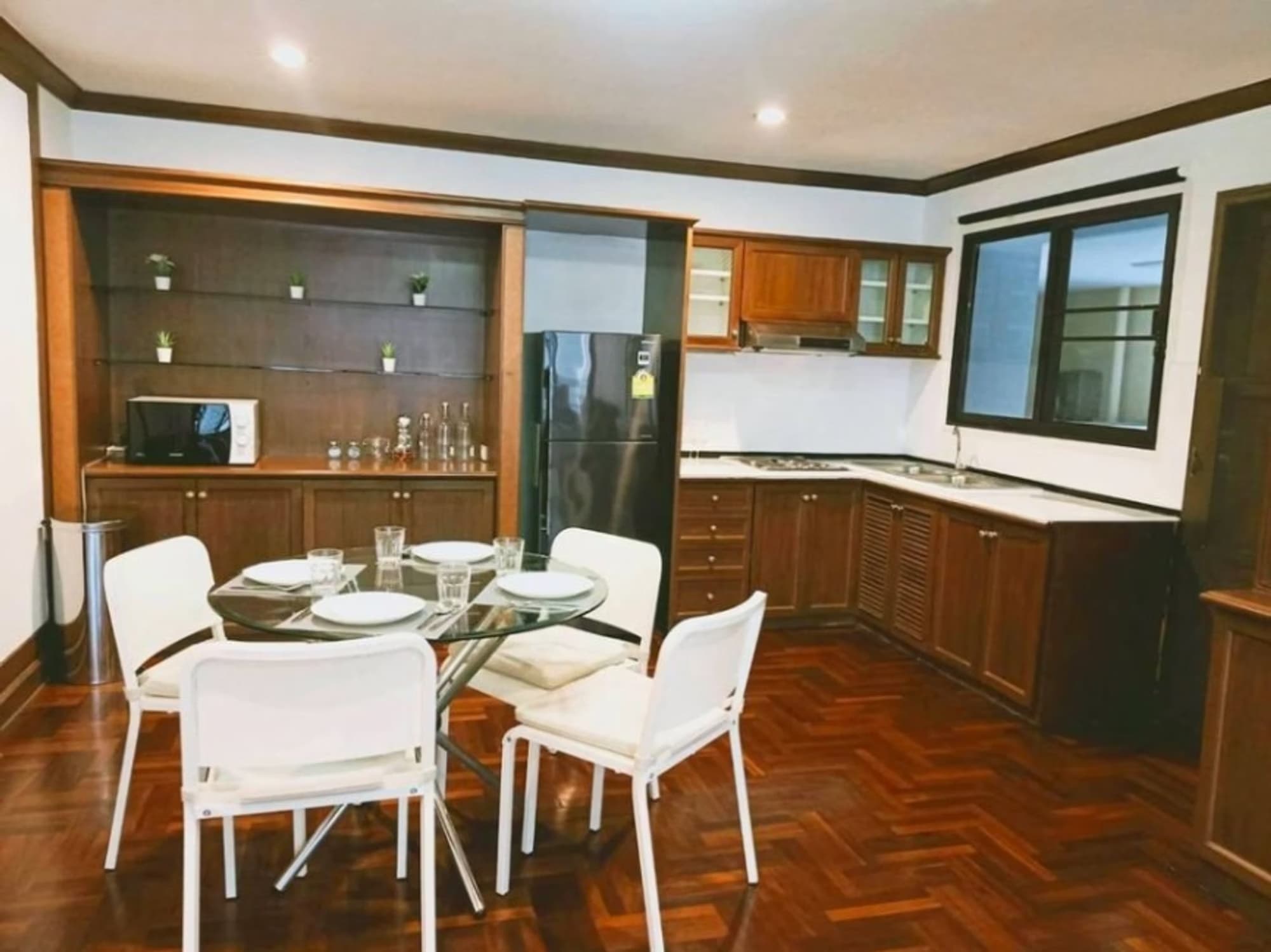 2 Bed Condo for Rent in Watthana - Image 2