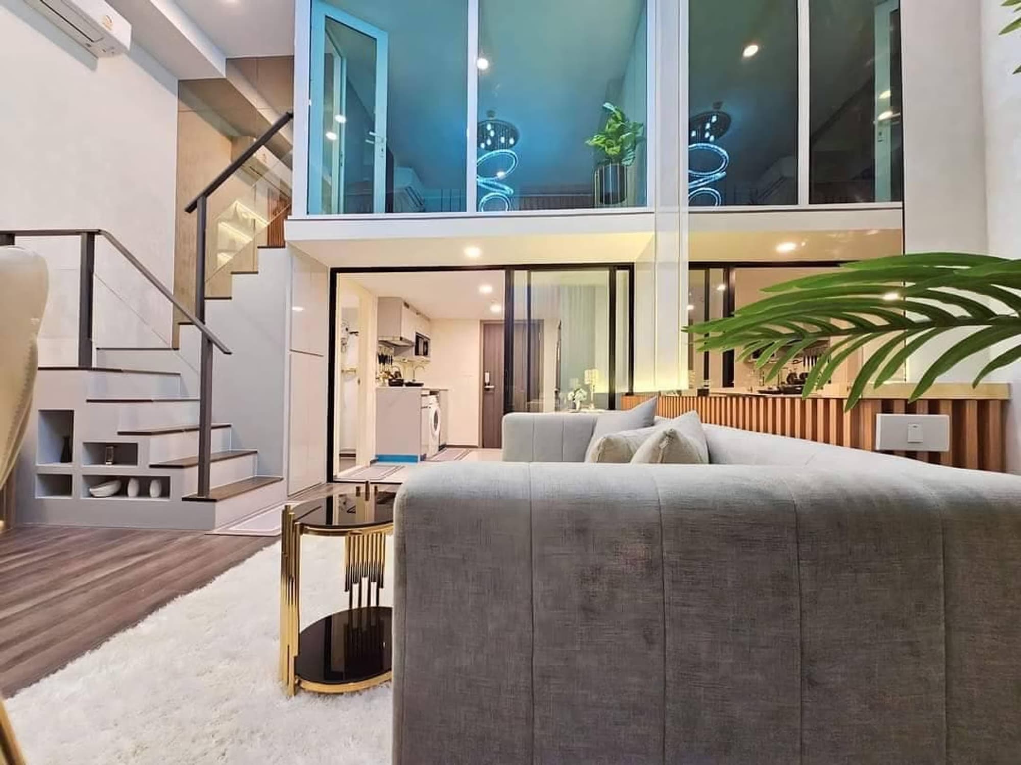 1 ห้องนอน Condo สำหรับ จำหน่าย ใกล้ Phra Ram 9 MRT - Image 9